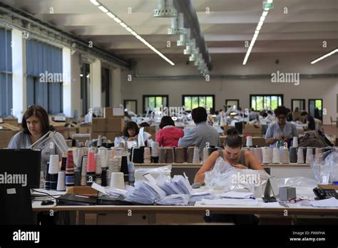 usine de vetement en italie